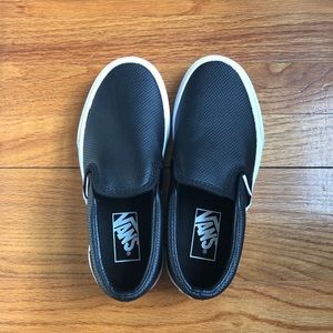 Vans • NWOT • Brand-new slip on sneakers